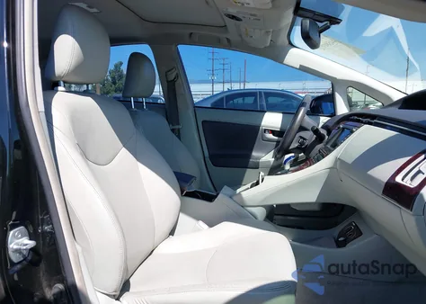 2010 Toyota Prius Iv z USA, uszkodzony, nr VIN JTDKN3DU0A0015883